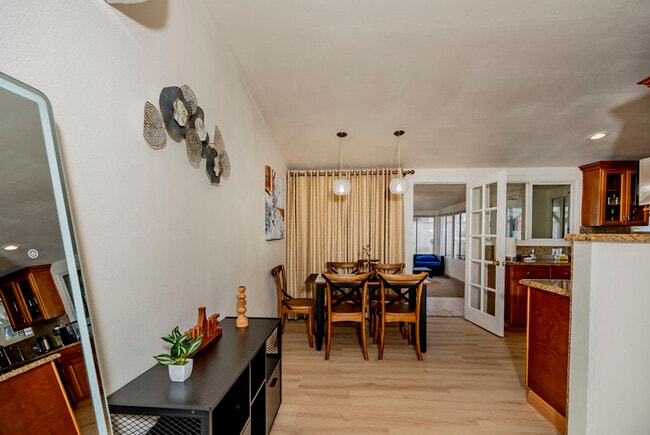 Foto del edificio - Furnished 3BR Glendora Home | Quiet Retreat + Parking