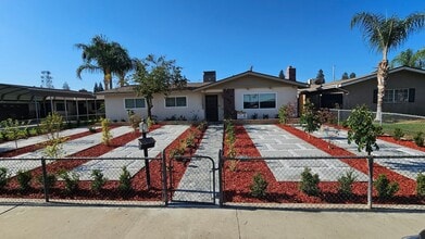 Building Photo - 3805 Phaffle Dr