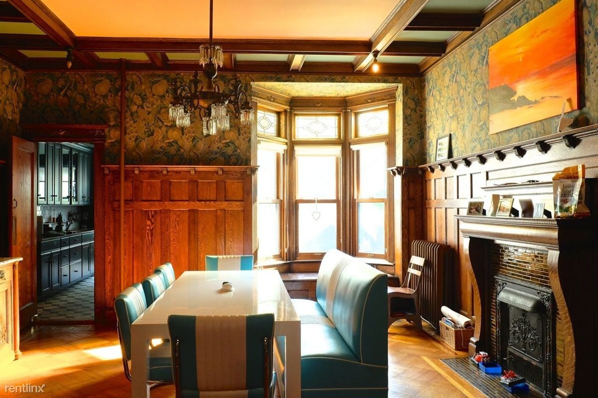 Primary Photo - 4 br, 2.5 bath House - 606 6th St