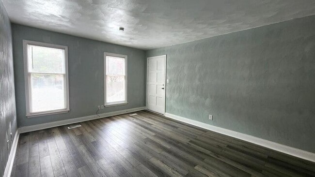 Photo - 322 Washington St House