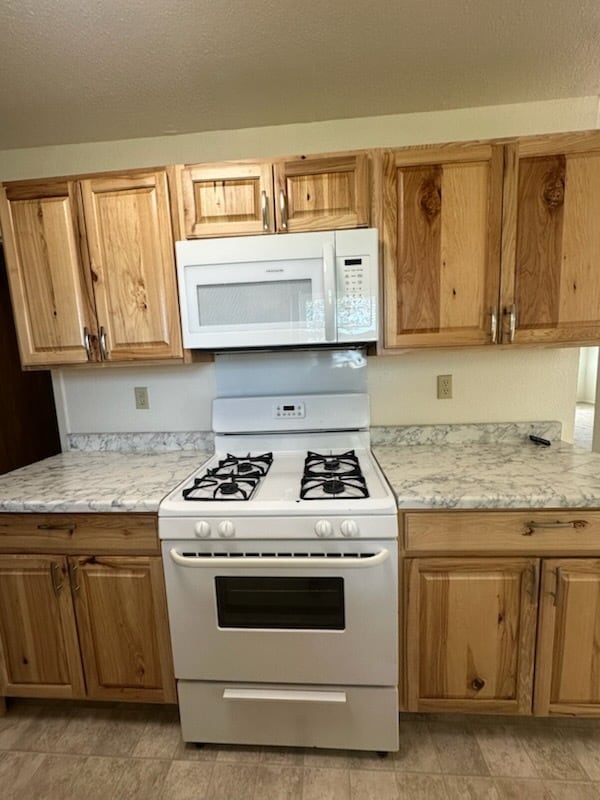 Building Photo - 1054 Sitting Bull Ct