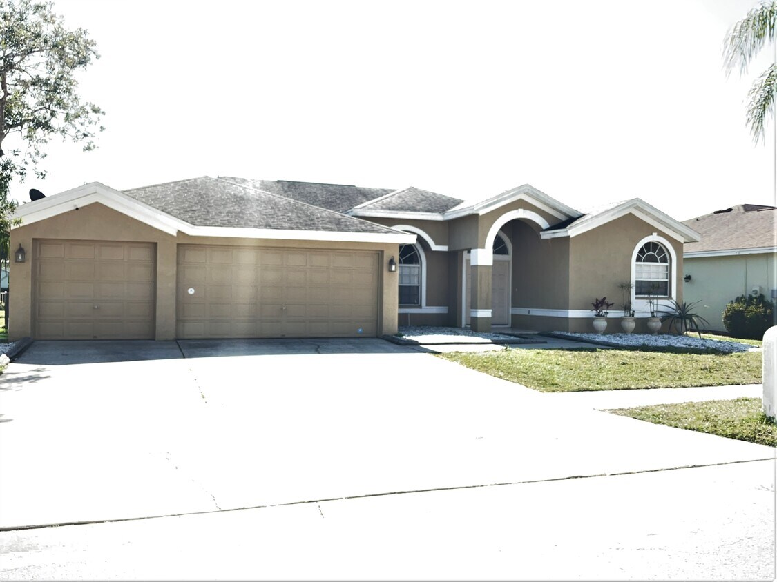 13021 Prestwick Drive House Rental in Riverview, FL