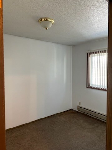 Bedroom - 220 S Chestnut St