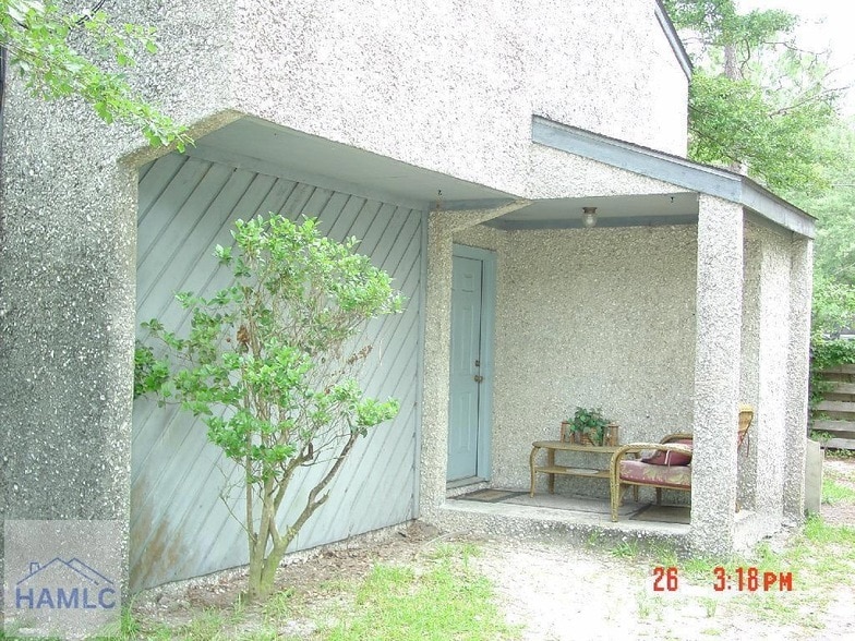 Primary Photo - 1065 Kelly Dr