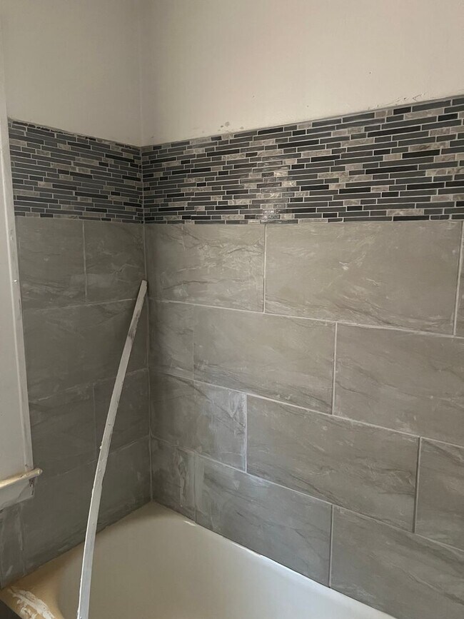 Foto del edificio - 2 bedroom/ 1 bathroom unit!