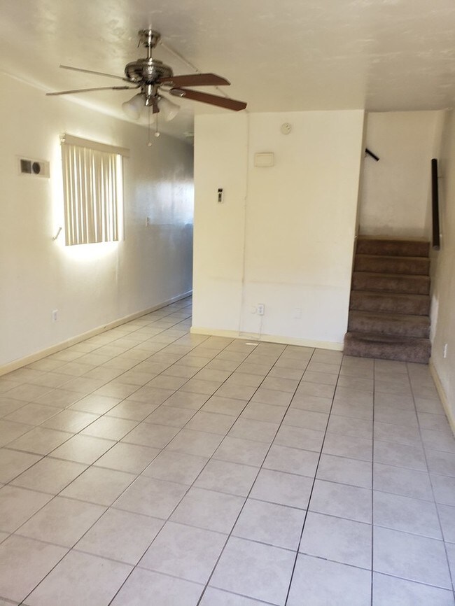 Foto del edificio - 7425 Waite Dr