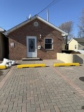 Building Photo - 355 Bayville Ave