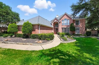 Building Photo - 335 Highland Oaks Cir