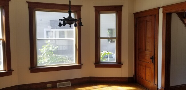 Building Photo - 1401 N 2nd St