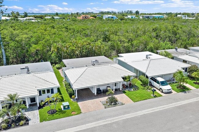 Building Photo - 820 Spanish Dr S