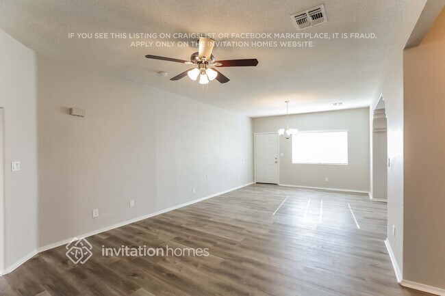Building Photo - 8712 W Turney Ave