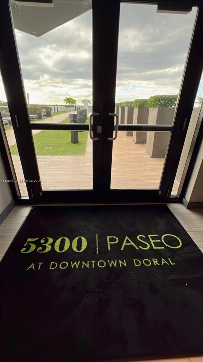 Foto del edificio - 5300 NW 85th Ave