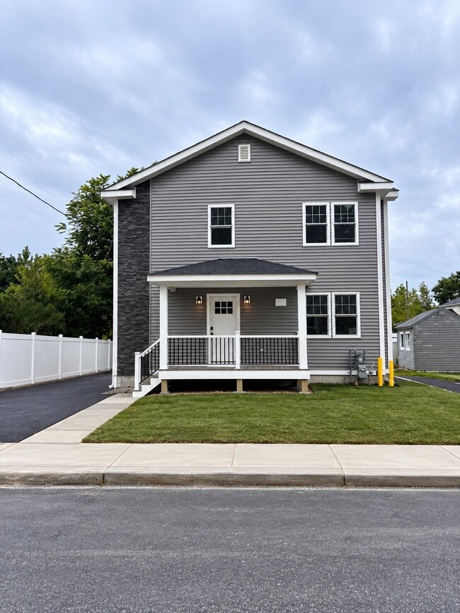 Building Photo - 39 Norris St