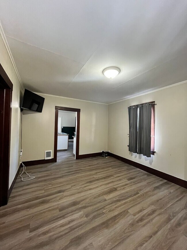 Foto del edificio - 2 bedroom, 1 bath house located in Mullan,...