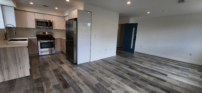 Foto del edificio - 12648 Oxnard St