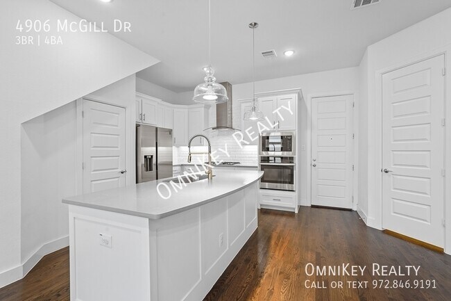 Foto del edificio - 4906 McGill Dr.