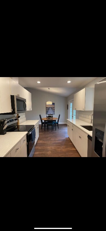 Building Photo - 32628 Tulsa Ln