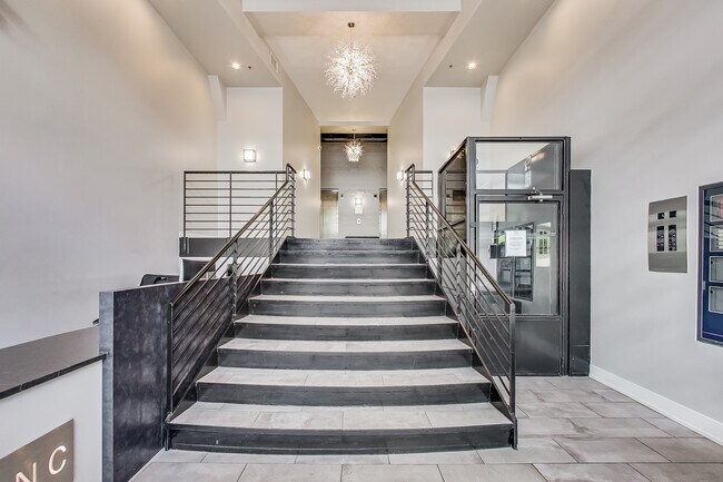 Foto del edificio - 520 W Huron St