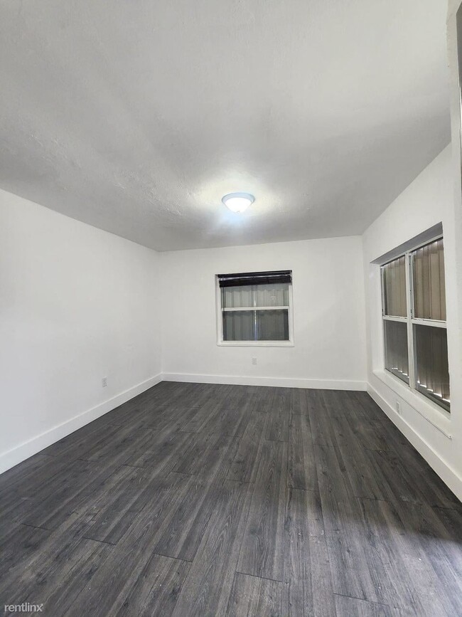 Building Photo - 3 br, 1 bath House - 1801 NW 53rd St