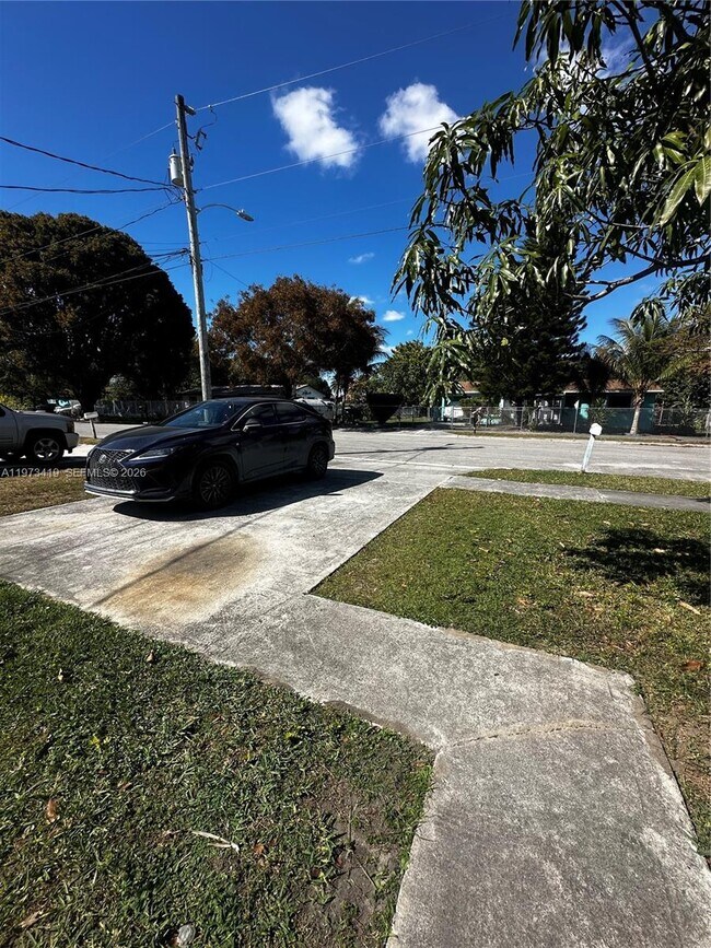 Foto del edificio - 10452 SW 177th St