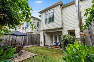 Building Photo - 4205 Koehler St