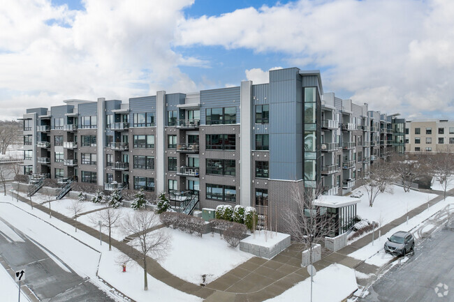 Foto del edificio - Riverfront Flats