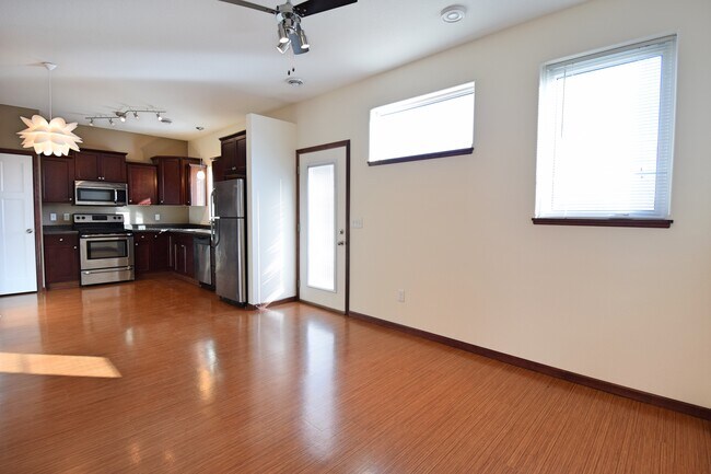 Building Photo - 100 Partridge Path