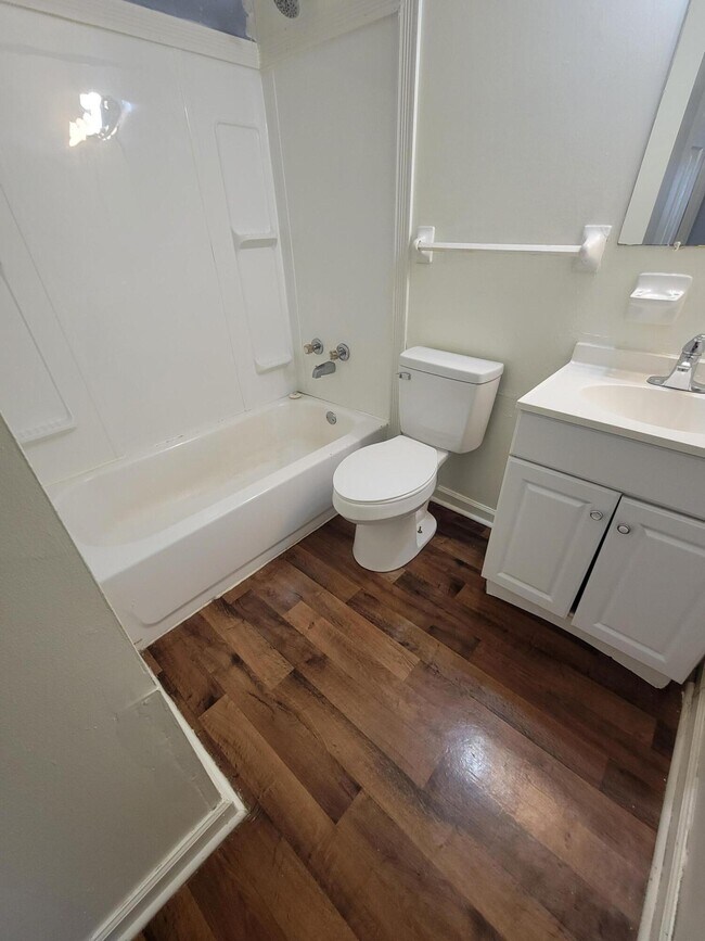 Foto del edificio - 3962 Northampton Dr