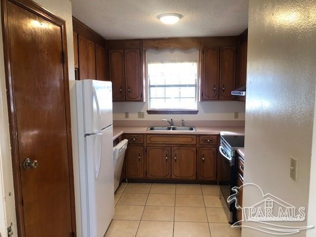 Building Photo - 830 Christian Dr