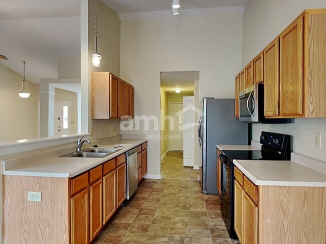 Building Photo - 17023 Puntledge Dr