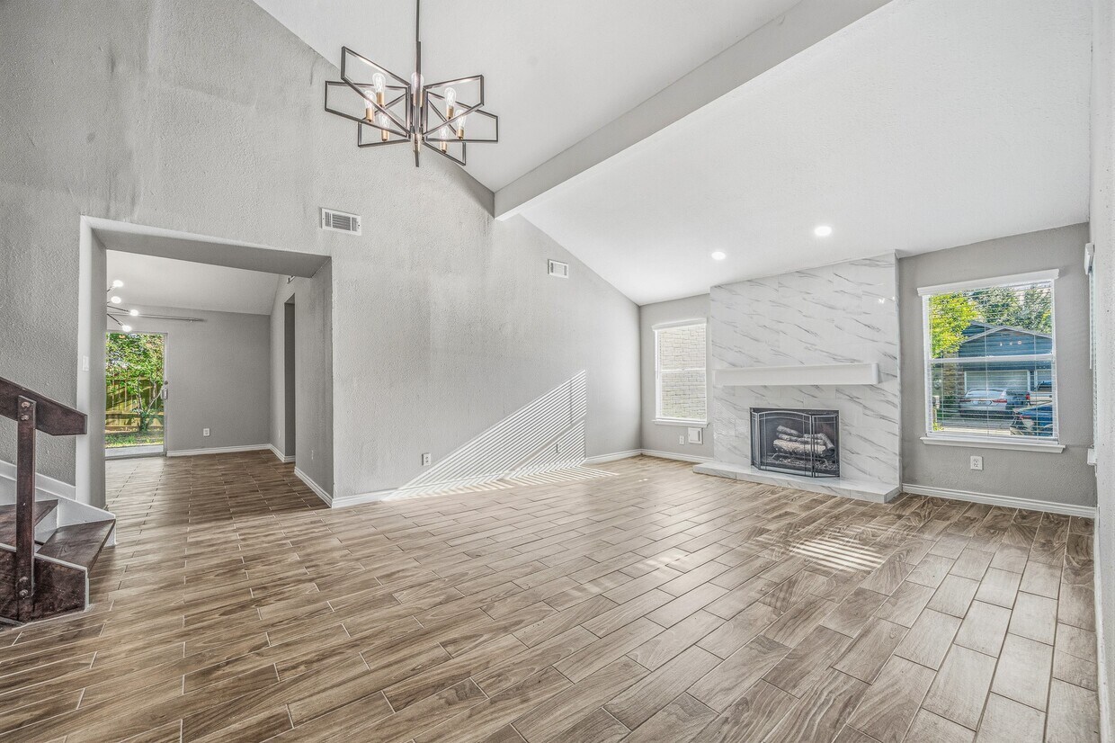 Building Photo - 2911 Waypark Dr
