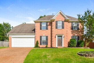 Building Photo - 6331 Fairway Hill Cove