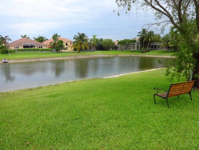 Foto del edificio - 21759 Westmont Ct