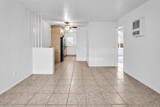 Building Photo - 425 Bonair St