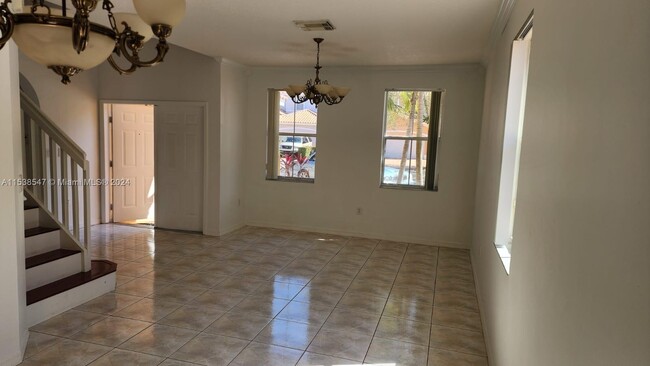 Building Photo - 6202 SW 157th Pl