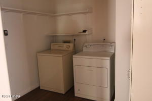 Foto del edificio - 3300 W Old Linden Rd