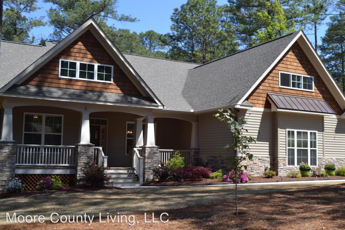5 Clarendon Ln, Pinehurst, NC 28374 House Rental in Pinehurst, NC