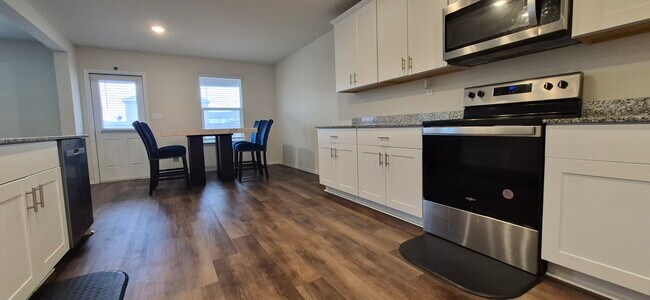 Foto del edificio - 5819 Rolling Gln