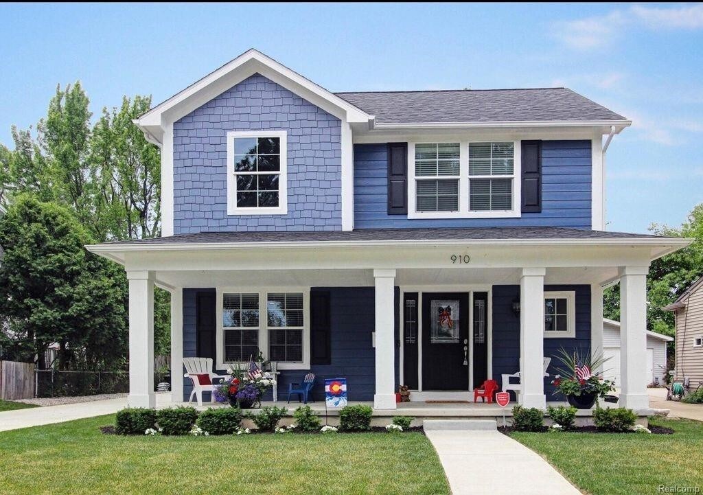 Primary Photo - 910 E Windemere Ave