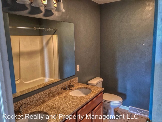 Foto del edificio - 4 br, 3.5 bath House - 3423 Briar Crest Drive
