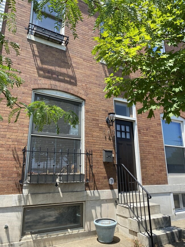 Photo - 146 N East Ave Townhome