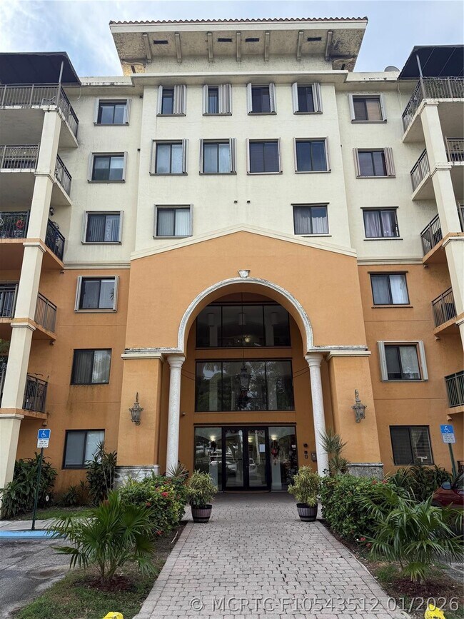 Foto del edificio - 9300 Fontainebleau Blvd