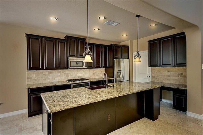Foto del edificio - 126 Hearthshire Cir