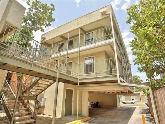 Building Photo - 1 bedroom in Austin TX 78705