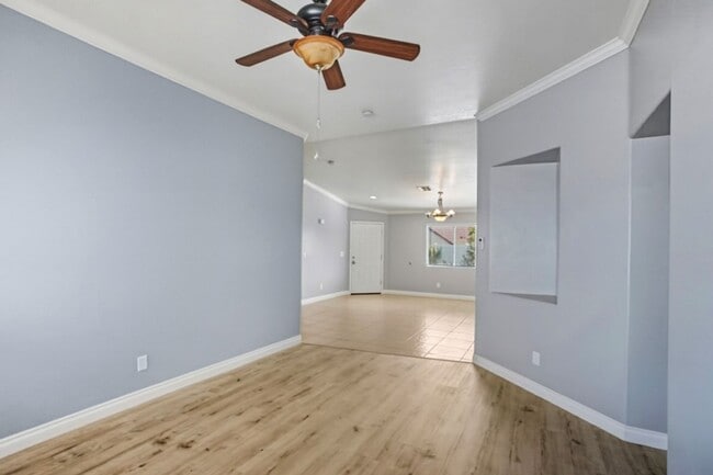 Foto del edificio - Beautifully Updated 3 Bedroom, Single Stor...