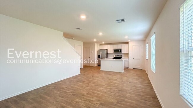 Building Photo - 16043 Mahogany Wy