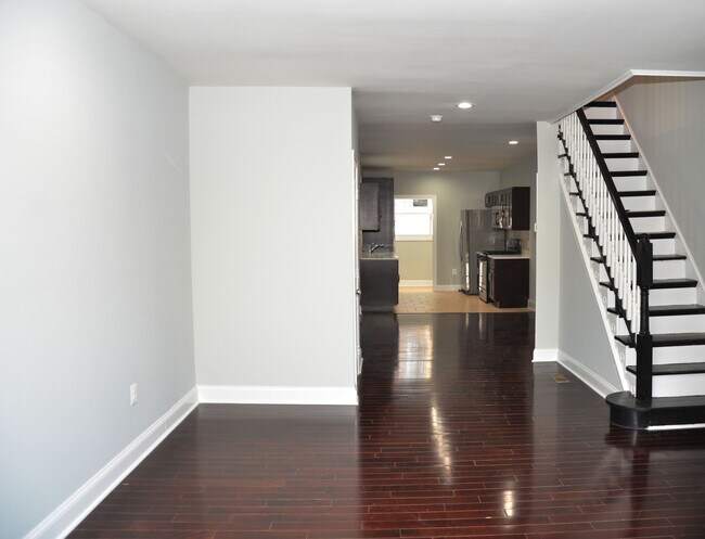 Building Photo - 5223 Euclid St
