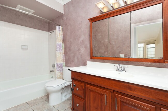 Bathroom - 2040 Sutter St