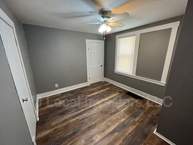 Photo - 1125 Lincoln Ave Apartment