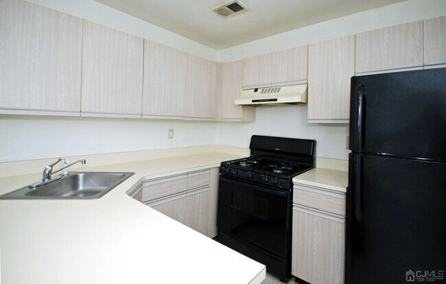 Foto del edificio - 45 Tanglewood Ct